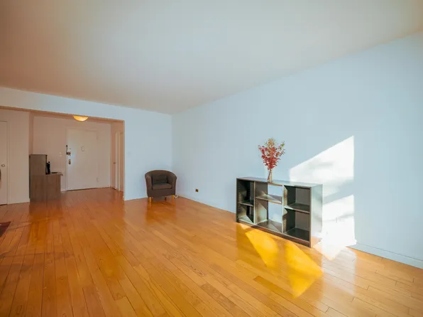 33-44 Junction Boulevard image 15 of 25