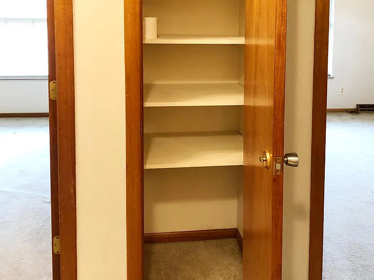 11703 S Williamsburg Dr — Photo 15