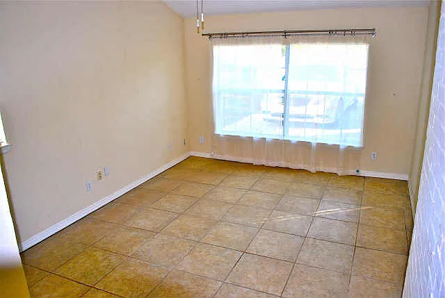 5126 W Mockingbird Ln — Photo 7