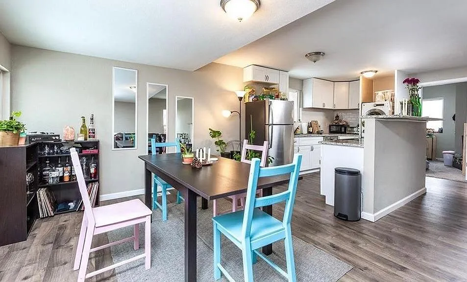 744 E Costilla St — Photo 3