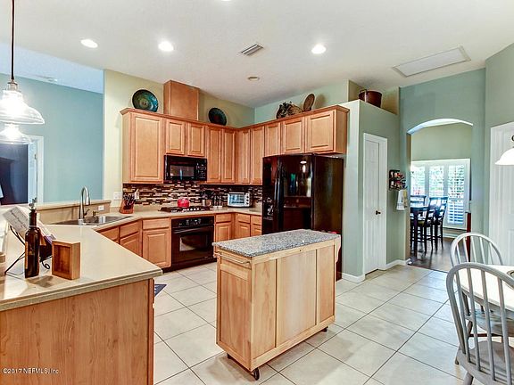 262 Johns Creek Pkwy Saint-MLS_Size-020-