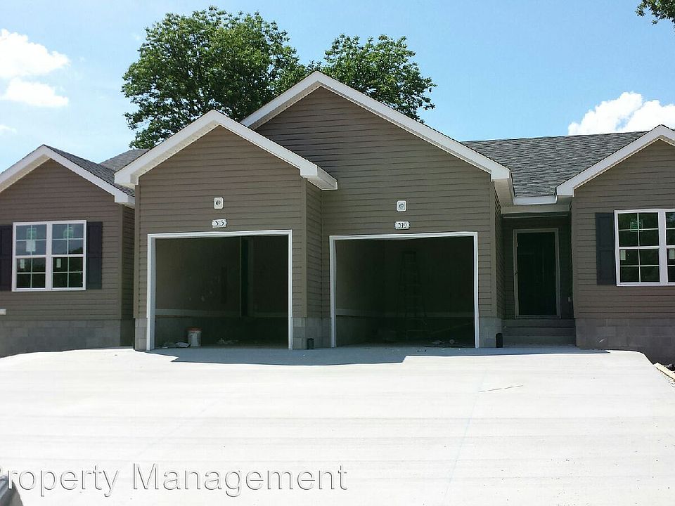 2nd image of 301 Walnut Creek Dr