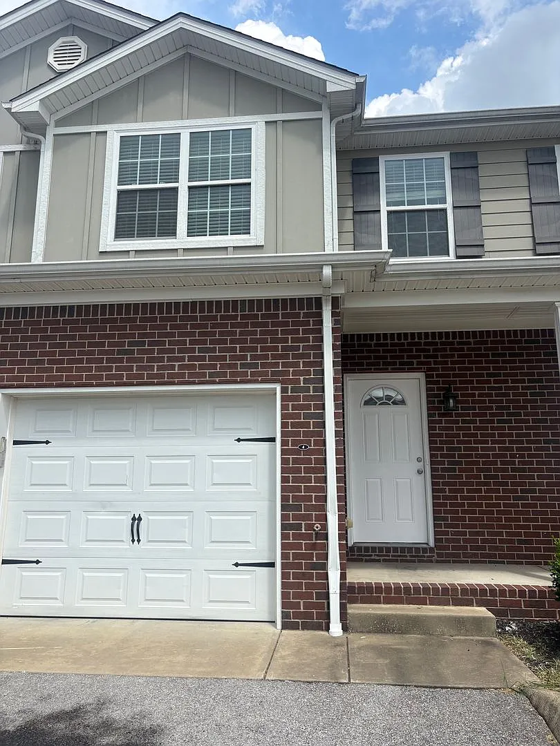 Audley Court Townhomes — Photo 3