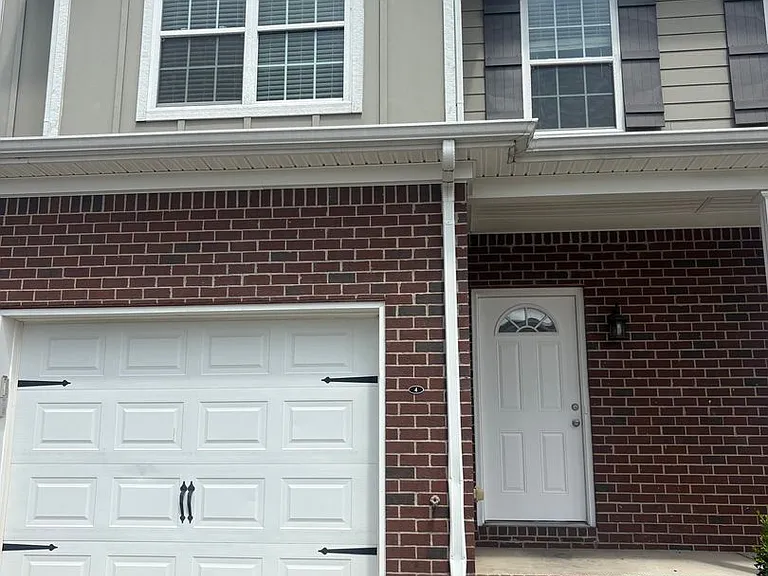 110 Audley Ct — Photo 3