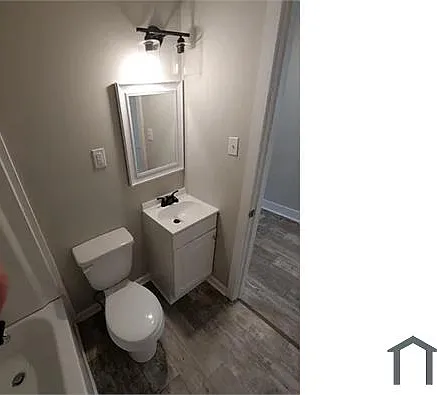 1114 Henderson Ave — Photo 5