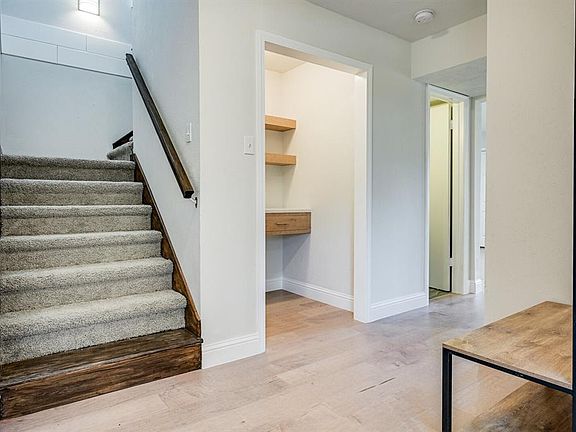 3rd image of 4417 Longleaf Dr