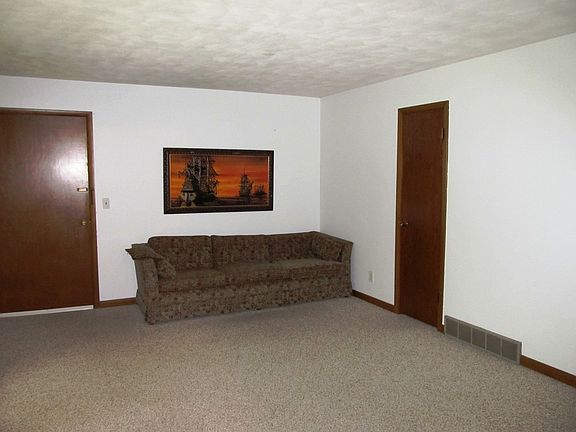 2nd image of 38 S Grant St APT A