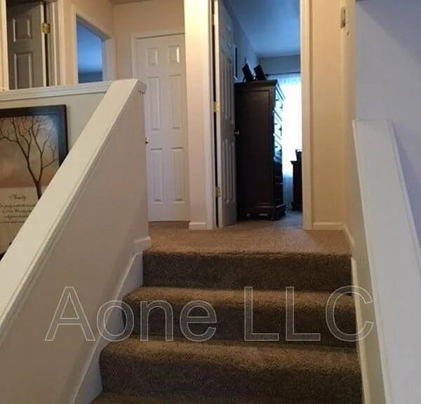 3413 SE — Photo 4