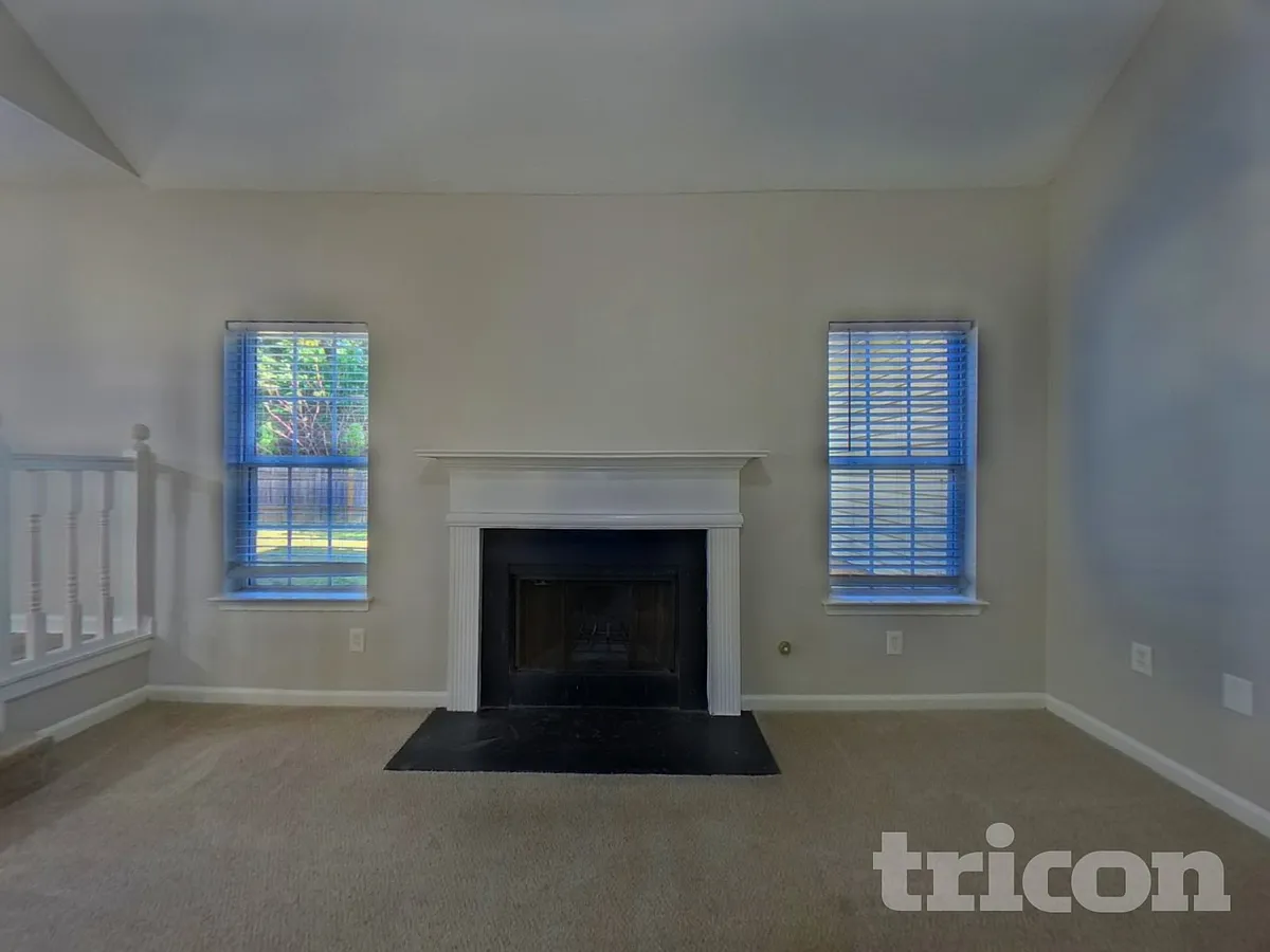 Building Photo - 845 Overlook Trl