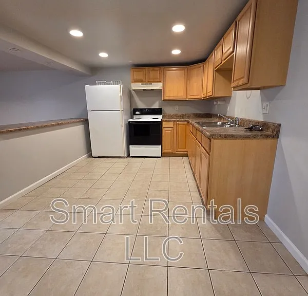 9962 Chateau Roi Dr — Photo 5