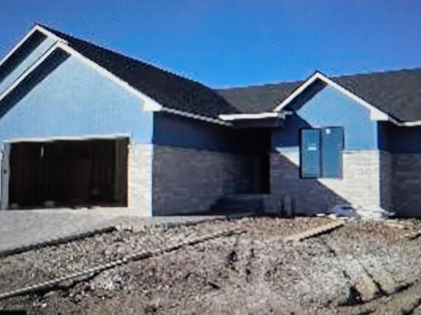 3421 S Linden Ct, Wichita, KS 67210