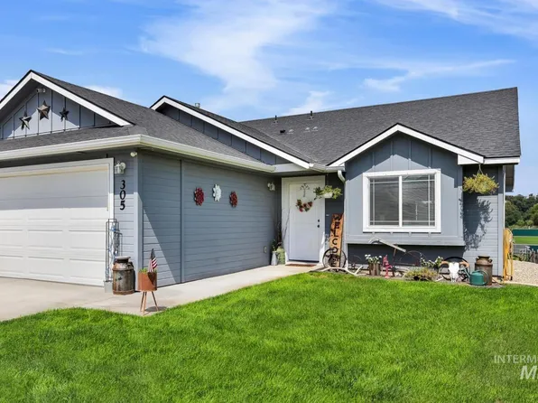 305 E Owyhee Ave, Homedale, ID 83628