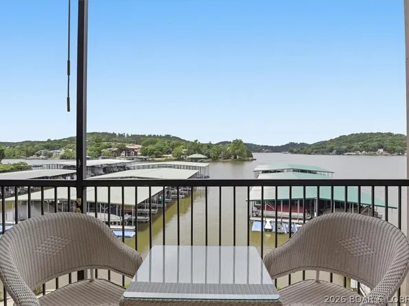 201 Marina Residence Dr #2D, Camdenton, MO 65020