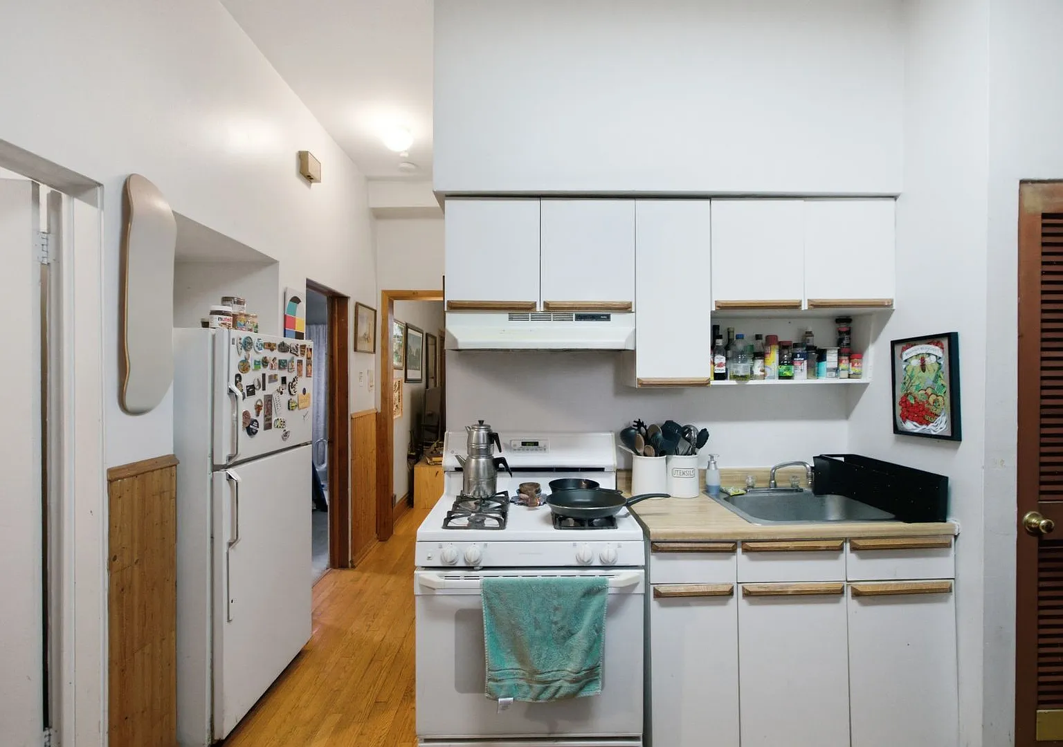 2 bed, 950 sqft, $2,700 — Photo 4