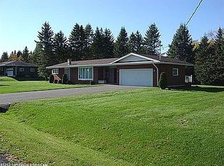 11 Riverview Dr, Hamlin, ME 04785