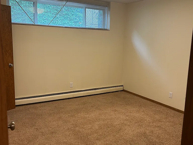 340 Marshall Ave — Photo 5