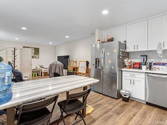 4th image of 560 La Seda Rd