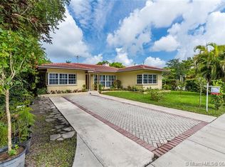 10290 NE 2nd Ave, Miami Shores, FL 33138