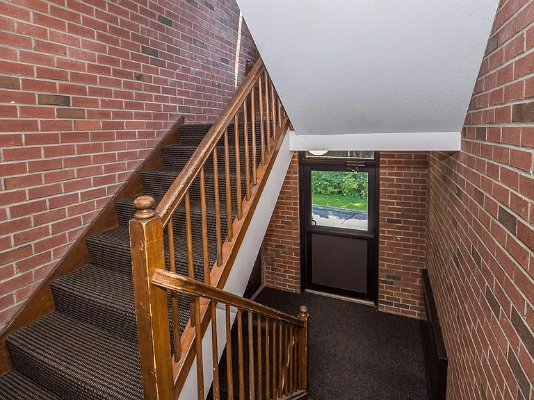 Groton Towers — Photo 17