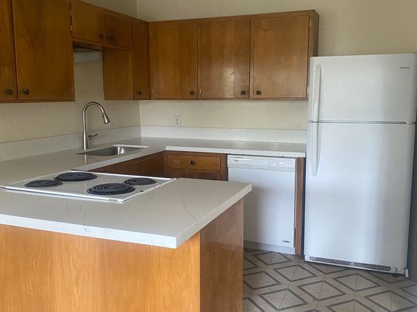 3620 Broadway St #8