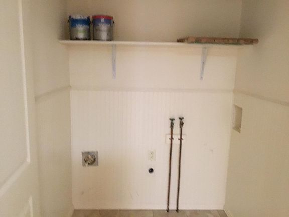 3rd image of 1373 Sunset Dr