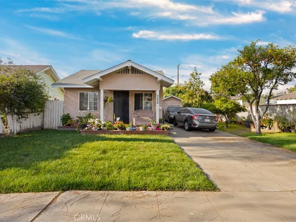 323 E Pomona St, Santa Ana, CA 92707