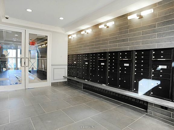 5th image of 3507 Fort Independence St APT 2E