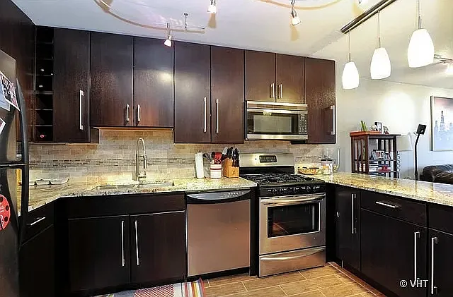 1960 N Lincoln Park West Ave #1111 — Photo 5
