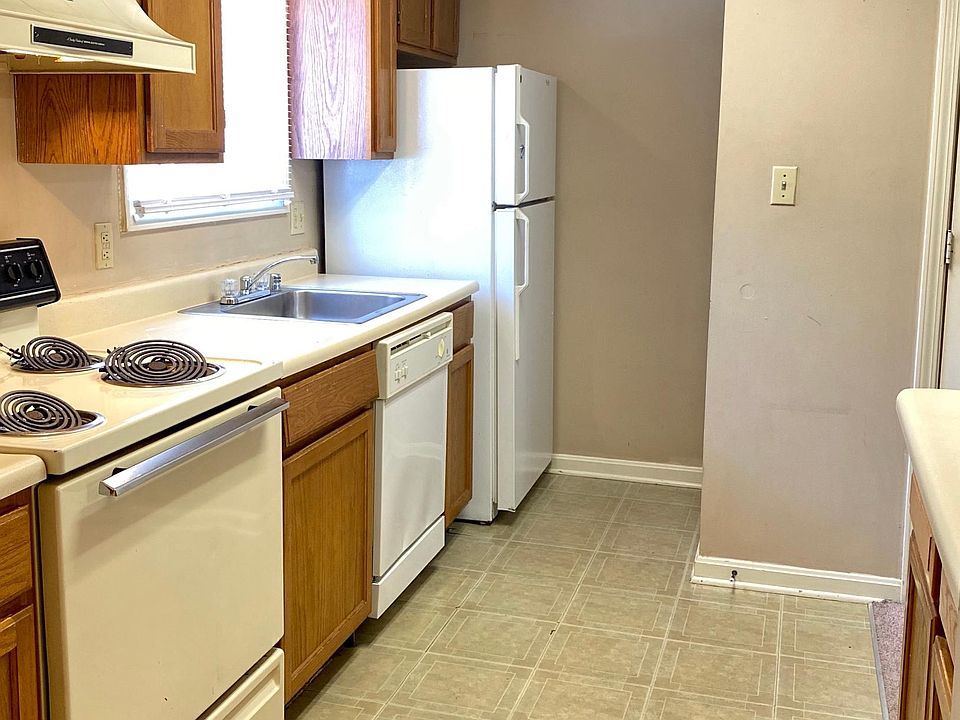 Adorable gallery style kitchen