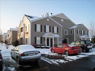 3rd image of 423 Silverstone Dr