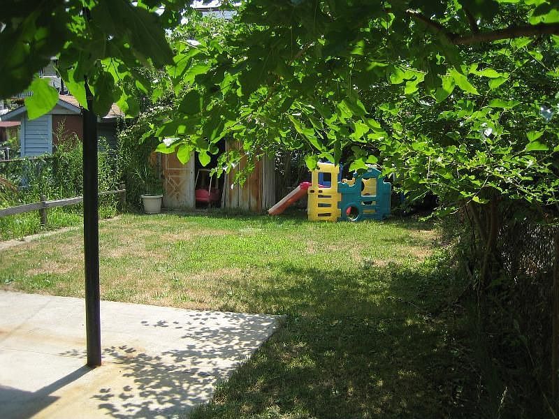 2nd image of 2158 Turnbull Ave