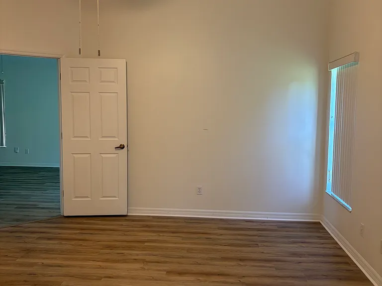 2361 White Sands Ct NE — Photo 6