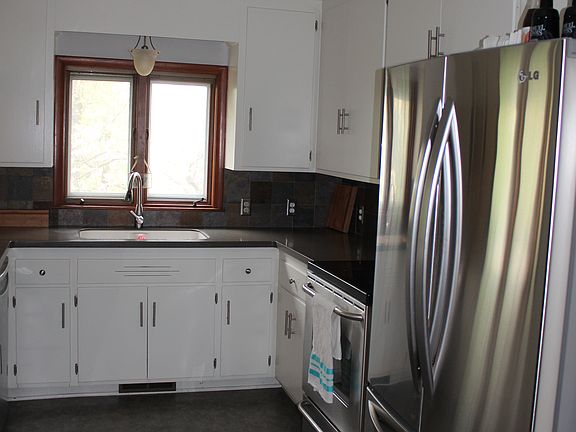 4th image of 6349 Robinhood Ln
