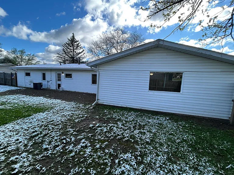 1882 Paul Dr — Photo 46