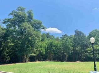 Royal Troon Ln, Albertville, AL 35951