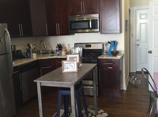 2016 W Huron St APT 2F, Chicago, IL 60612