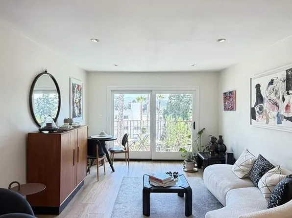 3407 Huxley St APT 39, Los Angeles, CA 90027