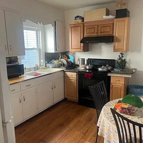 33 Fairmont St #2 — Photo 2