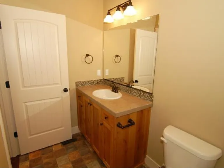 8125 SW 174th Ter — Photo 18