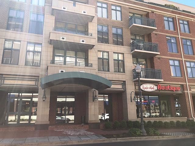 1st image of 502 W Broad St APT 203