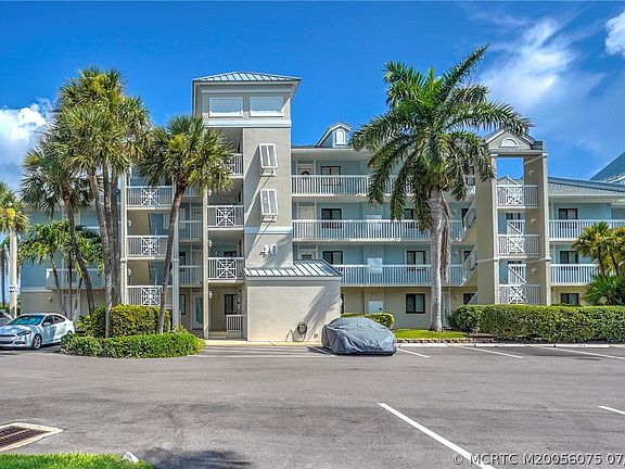 2nd image of 40 NE Plantation Rd APT 101