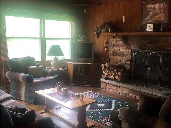 3rd image of 20 Meadowlark Ln