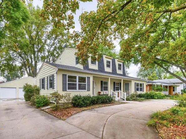 1417 18th St NW, New Brighton, MN 55112