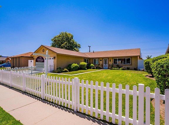 1351 Cherry Ave Simi Valley CA-large-001