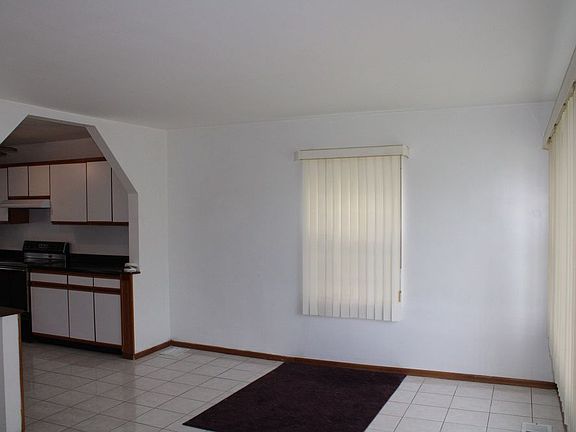 3rd image of 229 Whitehall Ave