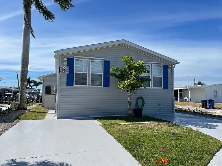 3687 Blueberry Ln — Photo 10