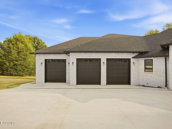 4th image of 7418 Ridge Haven Ct