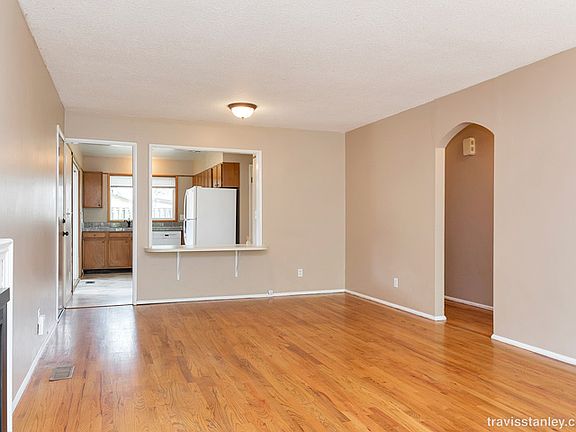 3rd image of 1023 Hallinan St