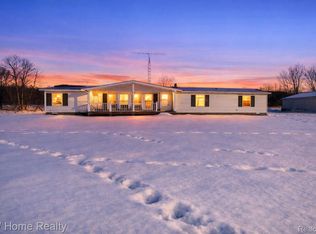 4038 Catlin Rd, Columbiaville, MI 48421