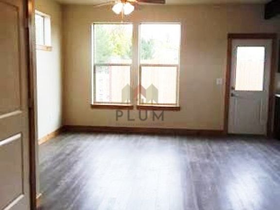 2nd image of 2326 Aspen Grv